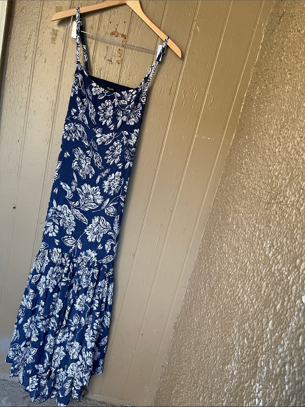 Madewell Textured Maxi Slip Dress in Saylor Floral Navy Size 6
